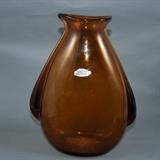 Blenko mid century amber glass vase, original foil tag
Condition: Very Good
Shipping: Yes
Size: 9 3/4"