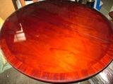 Nice mahogany flame grain top.