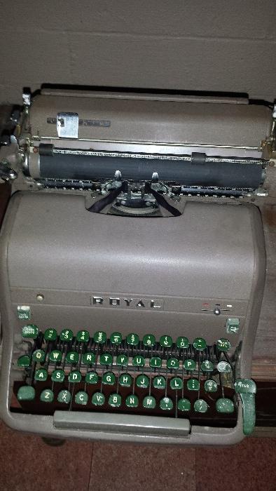 1950's Royal Typewriter