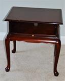 TV STAND BY BOMBAY COMPANY