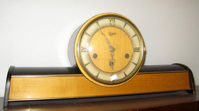 Urges Mantel Clock 
Mid Century modern
