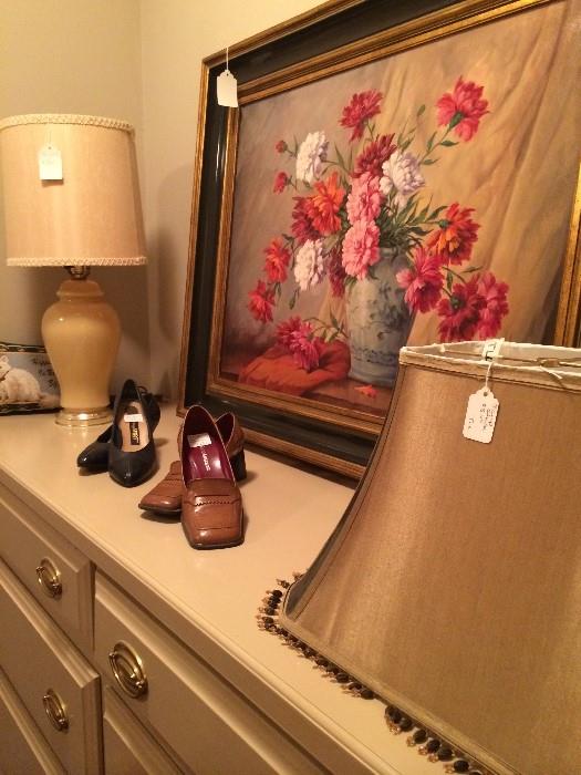               Lamp, shade, shoes, & framed art