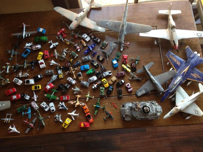 tootsie, vintage toys, planes