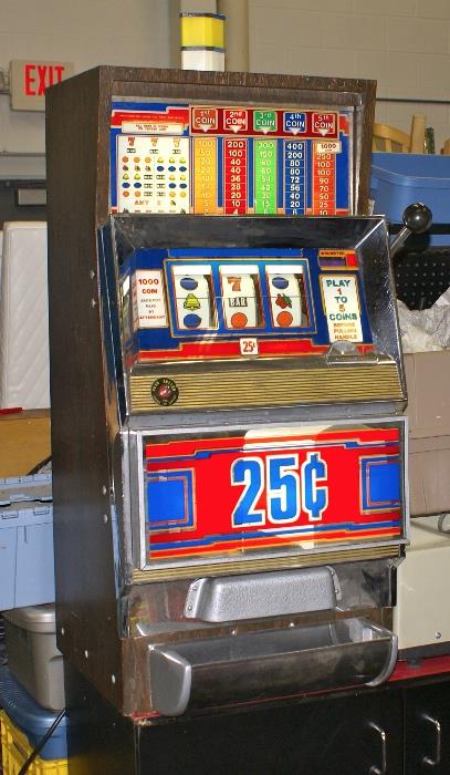 1982 Bally 25 Cents Slot Machine WORKS!!!  