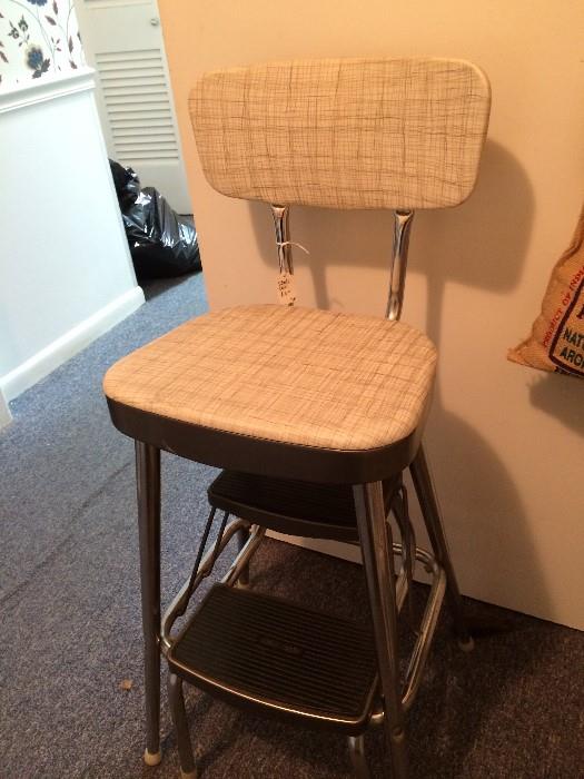 Vintage pull-out step stool