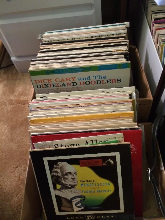 Huge variety of 33 records