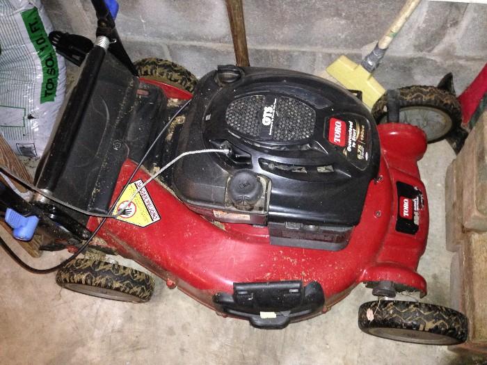 Toro self propelled lawnmower, well cared for!