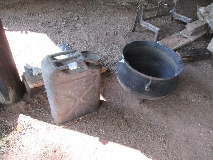 Military gas tank, cast iron pot