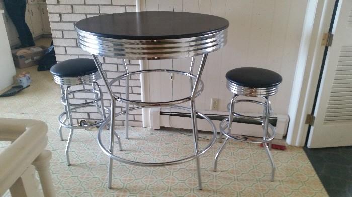 Cool Chrome & Black hightop table and 2 stools