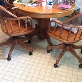 Round Table with 4 Chairs