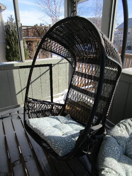 Wicker Chair with Stand