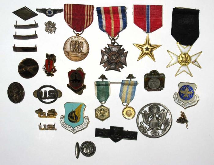 Several lots of military, pins and badges.