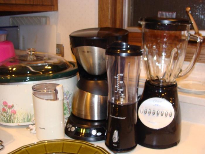 Crockpot, blender, Coffee maker, bean grinder