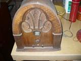 Very Old radio!!!