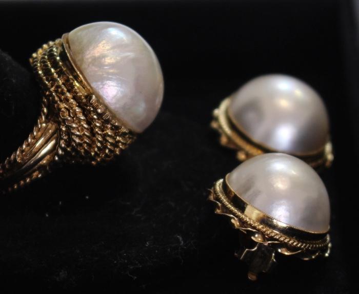 Mabe Pearl Set, ring and earrings