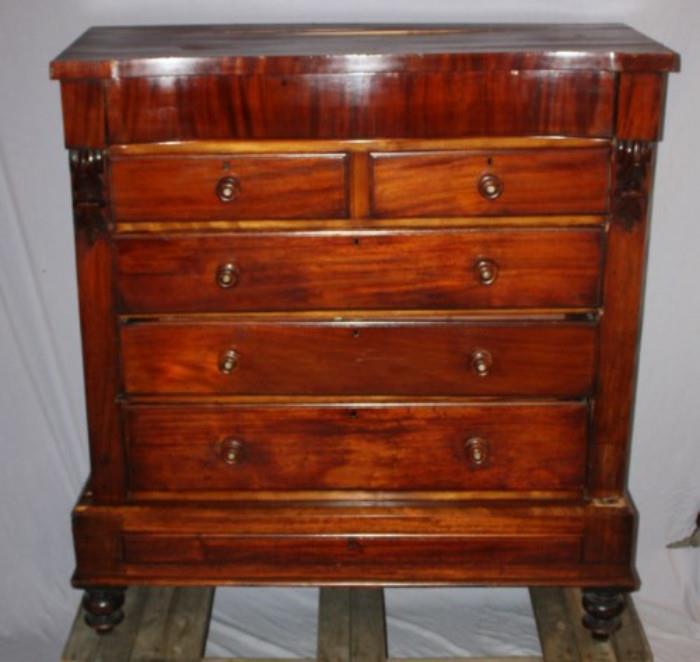 English mahogany chest of drawers