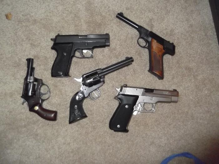 guns  pistols   revolvers 