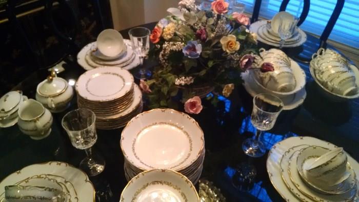 **BEAUTIFUL**** HARMONY HOUSE ..GOLDEN LATTICE CHINA SET.......MUST SEE IN PERSON...GREAT FOR ENTERTAINING !!!!