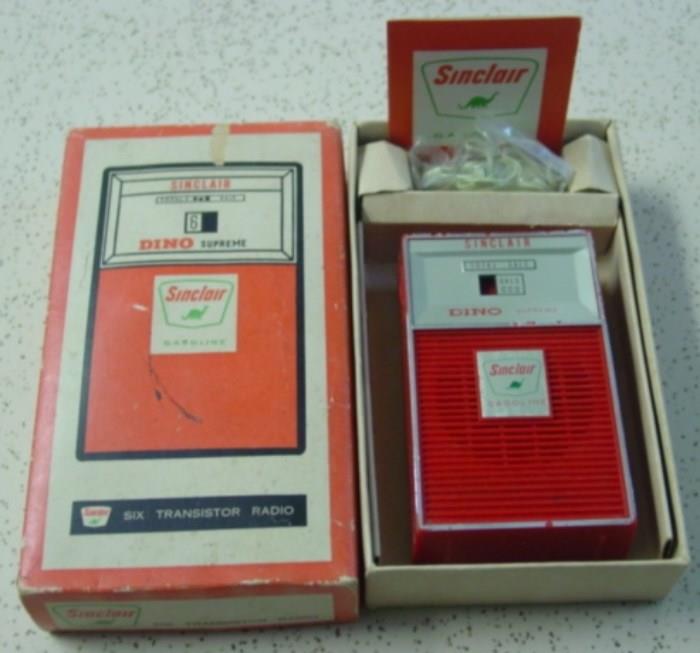 1960's Sinclair Dino Transistor Radio In Original Box