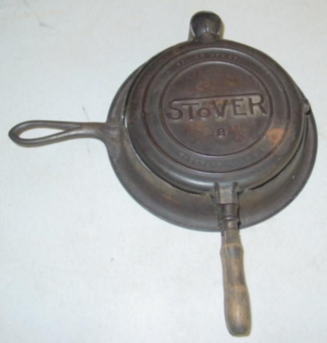 Cast Iron Stover Waffle Iron