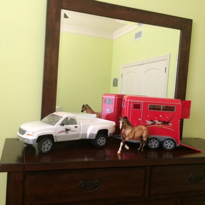 BREYER HORSES AND TRUCK AND TRAILER