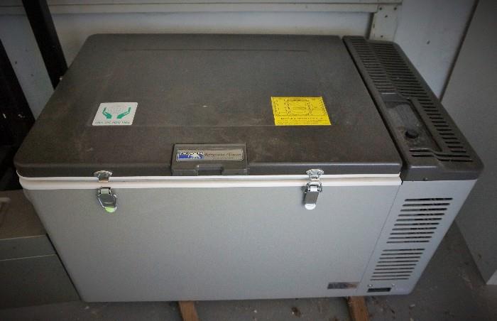 Portable freezer/fridge