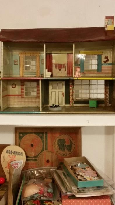 doll house; games