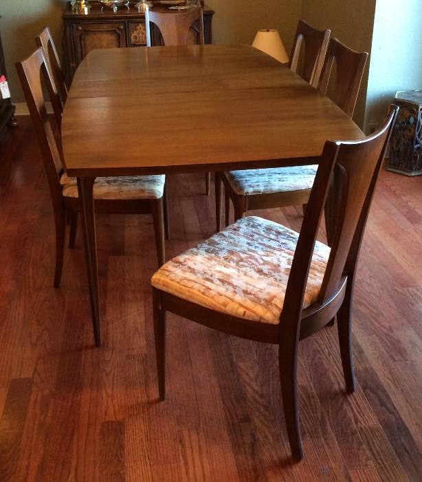 Broyhill mid-century dining table with six chairs.