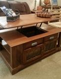 Super nice LIFT UP (2 Tier) Coffee Table