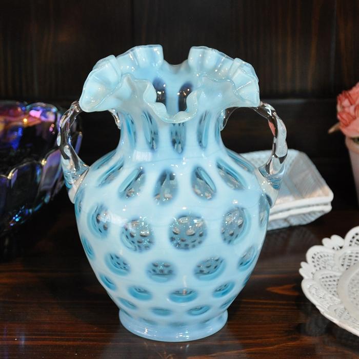 Early, large Coin Dot Fenton handled vase produced between 1947 and 1952
