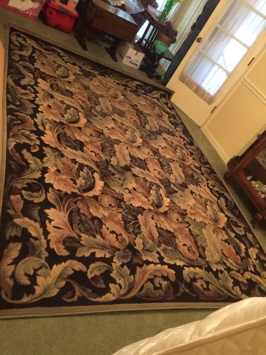 #34 8x10 green burgundy rug $150