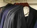 Mens Paul Stewart suits size 48-50
