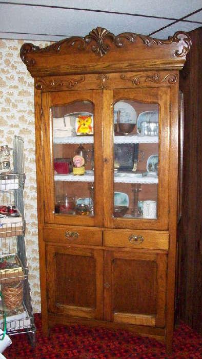 Not a corner unit, great fabulous tall cabinet. 
