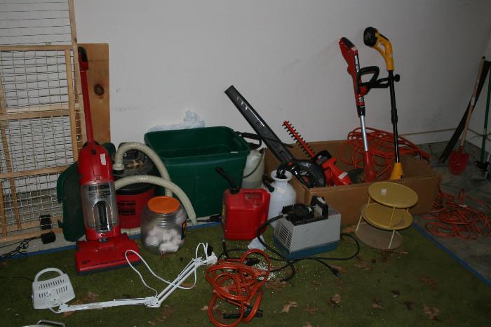 Vacuum cleaner, edge trimmers, hedge saw, shop vac