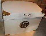 Asian Style Trunk