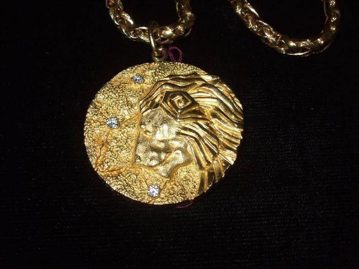 large 18K Tiffany & co. lion pendant w/ diamonds made in Italy - 1 3/4" dia.