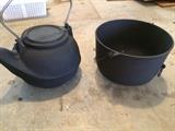 Cast iron kettle and small cauldron