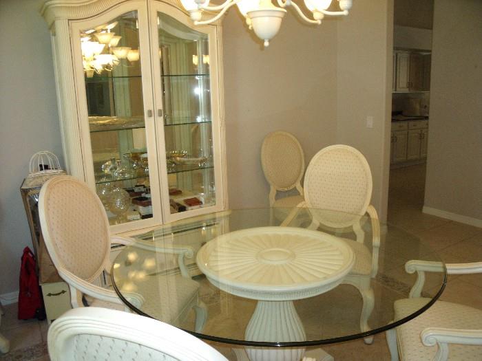 Dining set in a lovely cream wood