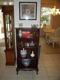 Grand Rapids Furniture Turn of Century curio/bookcase
