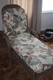 WICKER CHAISE