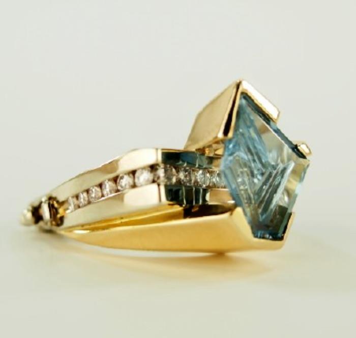 Estate Aquamarine Diamond & Gold