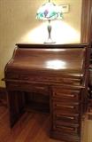 BEAUTIFUL PERFECT CONDITION UPSCALE SOLID OAK ROLLTOP DESK!! LAMP IS NOT FOR SALE!