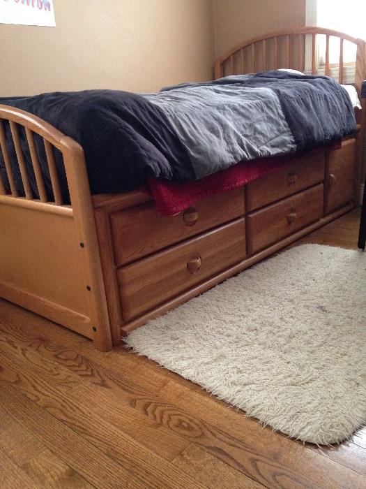 WOOD TWIN BED SET
