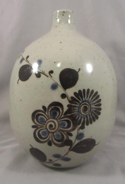 Beautiful Mexican Tonala Pottery Vase by Jorge Wilmot