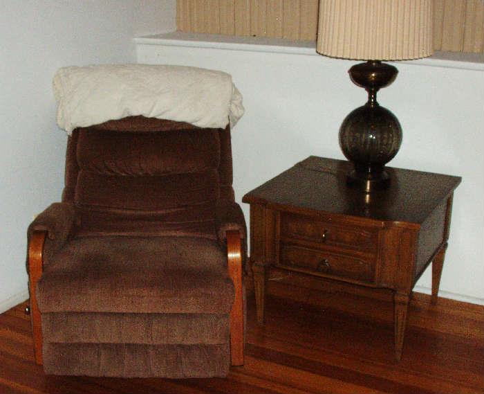 recliner and end table. Pair of mid century lamps