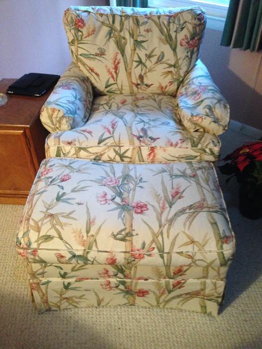 Beautiful chair w/ottoman