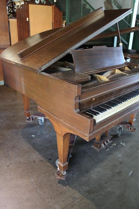 B170 #12 Hazelton Bros. 5’1” 1918 baby Grand Piano *finish rough* #68025 Condition of 6/7