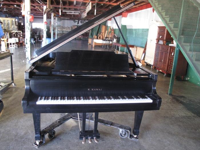 B110 #1 K.Kawai 5’10” 1981 Black Satin  Baby Grand Piano #1241971 Condition of 8/9