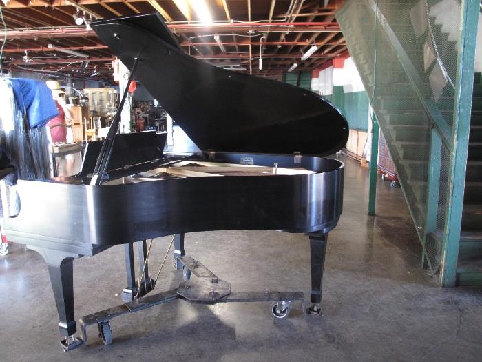 B110 #1 K.Kawai 5’10” 1981 Black Satin  Baby Grand Piano #1241971 Condition of 8/9