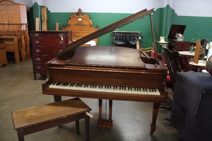 A19 #2 Howard by Baldwin 4’7” 1972 Baby Grand Piano *finish rough* #197718 Condition of 7/8